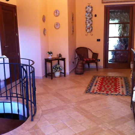 Marisi *