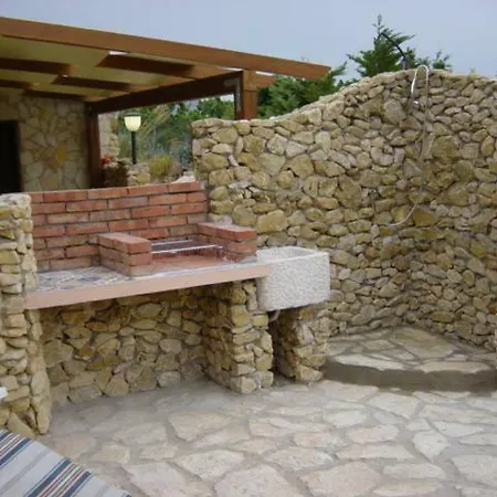 Villa Marisi Macari