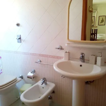 Marisi Villa Macari